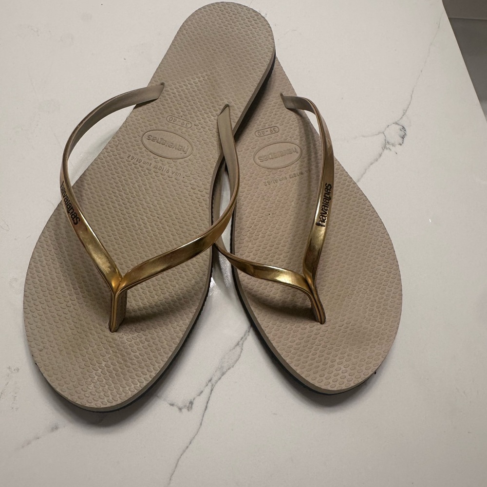 Havaianas Women's Sandals with Gold Straps